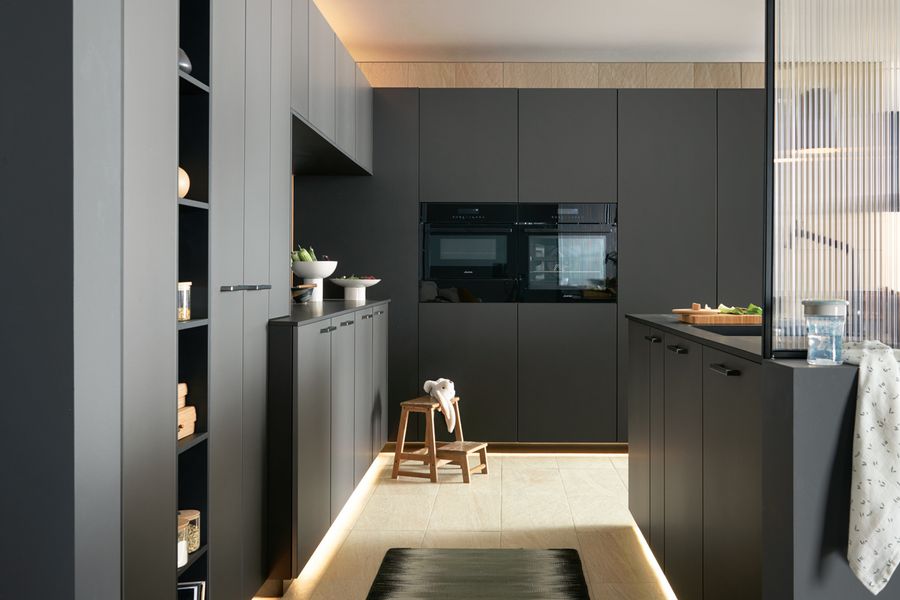 Schüller L-Küche dunkelgrau anthrazit