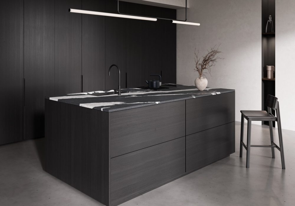 Elegante Designküche in tiefem Schwarz mit Naturstein-Arbeitsplatte